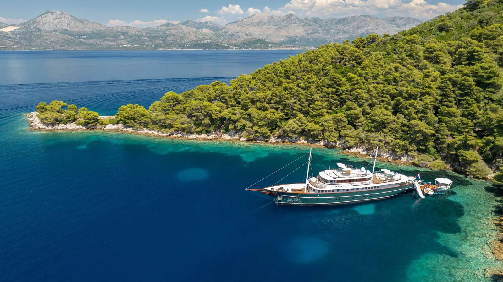 Maia yacht image 1