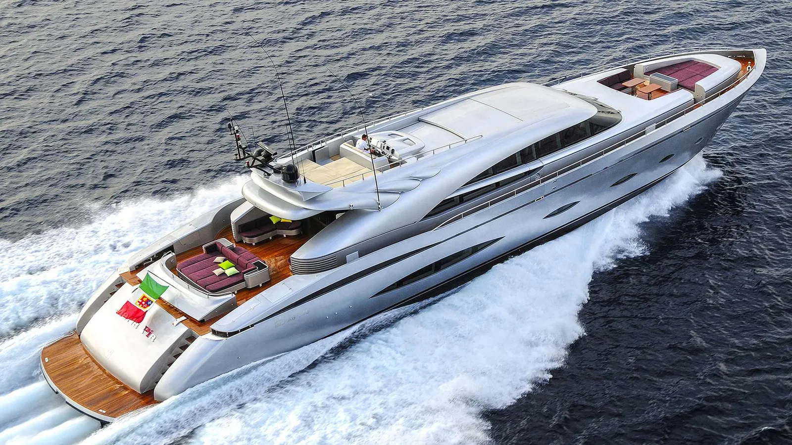 My Toy yacht image 1