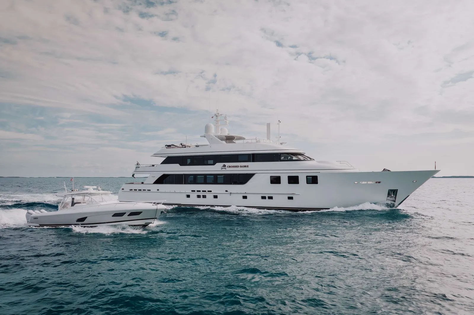 Crossed Sabre yacht image 1
