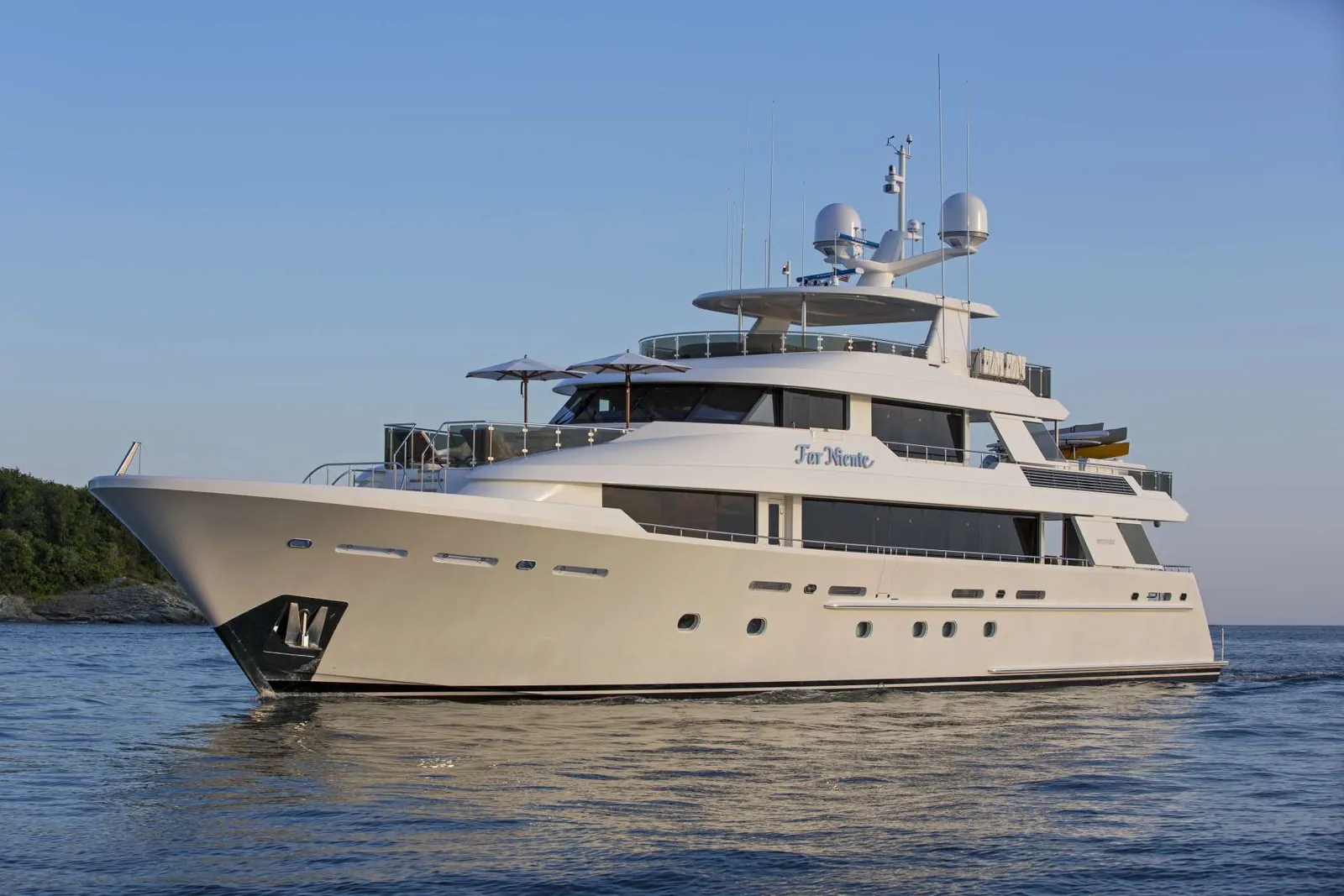 Far Niente yacht image 1